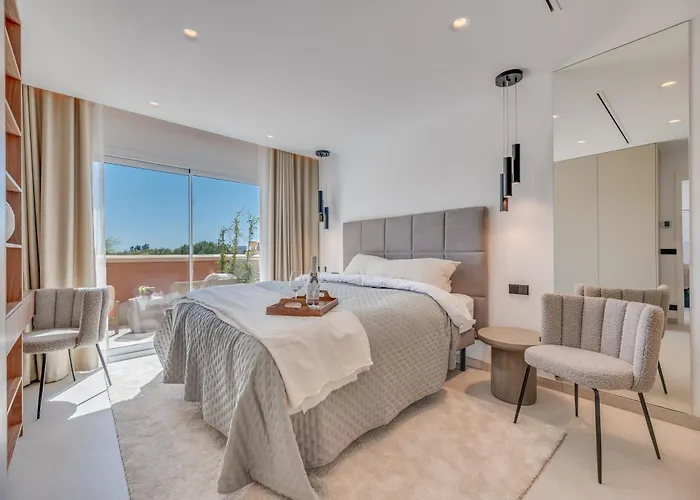 아파트 Luxury 3 Bdrm With Private Pool And Stunning Sea Views 마르베야