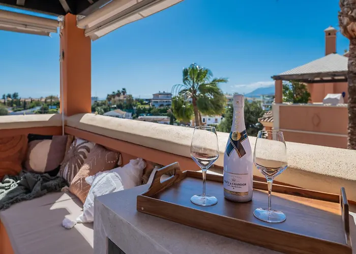 Luxury 3 Bdrm With Private Pool And Stunning Sea Views *