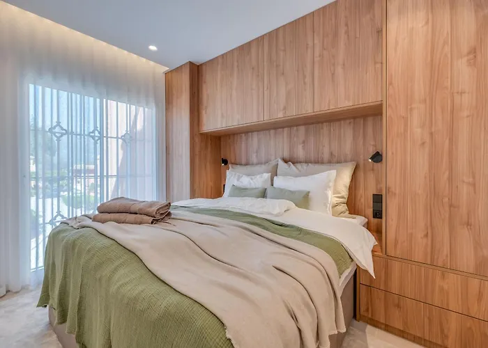 Luxury 3 Bdrm With Private Pool And Stunning Sea Views Marbella