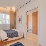 Luxury 3 Bdrm With Private Pool And Stunning Sea Views Lägenhet *