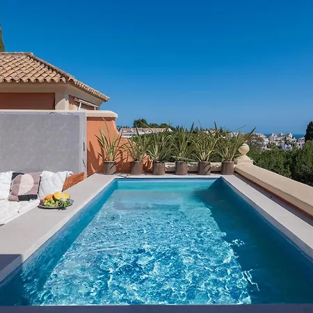 Lägenhet Luxury 3 Bdrm With Private Pool And Stunning Sea Views