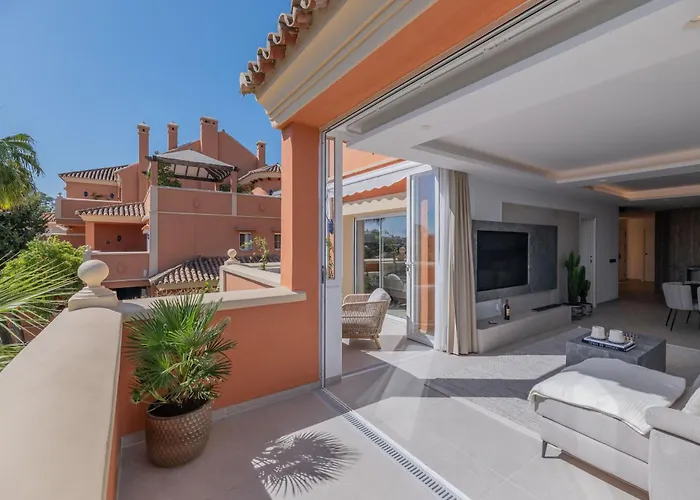 Luxury 3 Bdrm With Private Pool And Stunning Sea Views Apartament