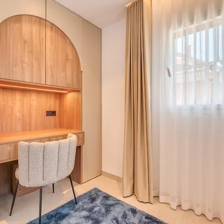 公寓 Luxury 3 Bdrm With Private Pool And Stunning Sea Views