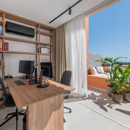 Apartament Luxury 3 Bdrm With Private Pool And Stunning Sea Views Marbella